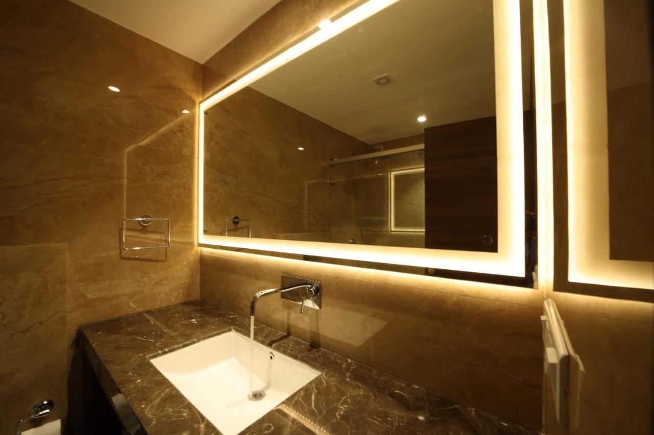 Hotel The Vilana A Unit Of Jg Developers ริชิเคช ภายนอก รูปภาพ