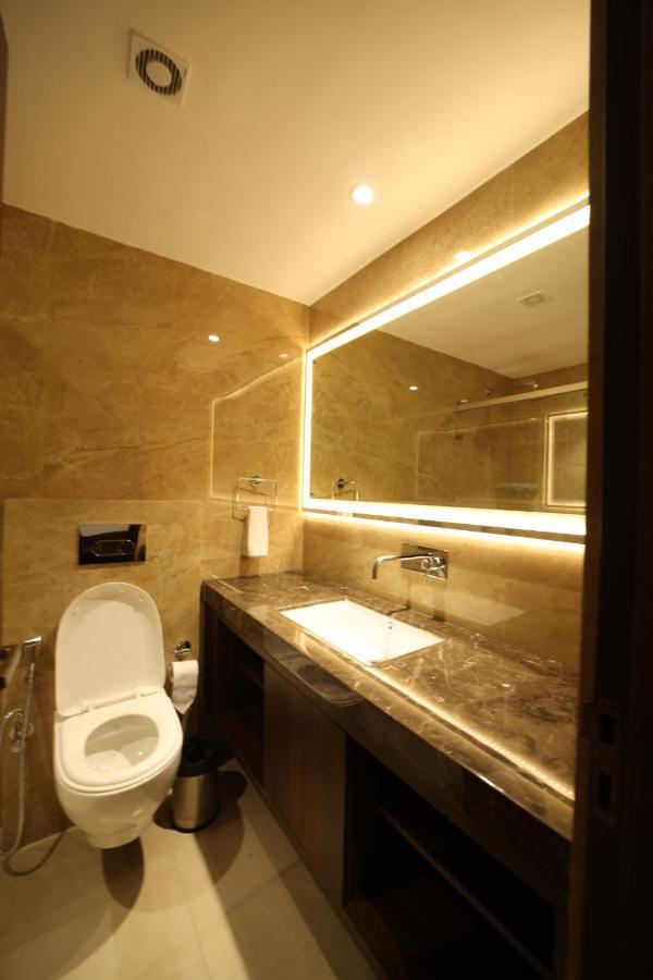 Hotel The Vilana A Unit Of Jg Developers ริชิเคช ภายนอก รูปภาพ