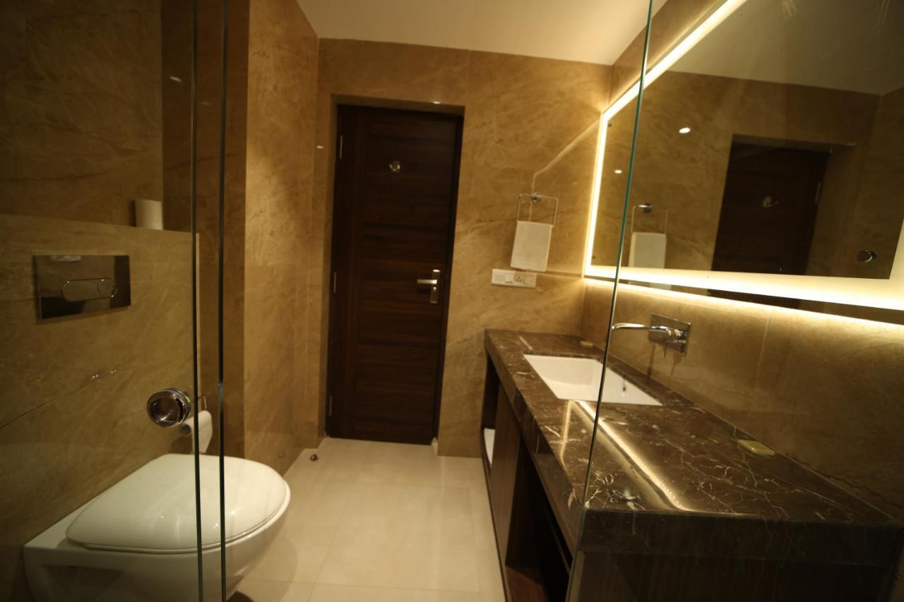 Hotel The Vilana A Unit Of Jg Developers ริชิเคช ภายนอก รูปภาพ
