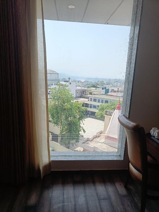 Hotel The Vilana A Unit Of Jg Developers ริชิเคช ภายนอก รูปภาพ